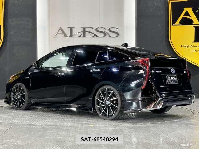 Toyota PRIUS 2016-07 379731-14