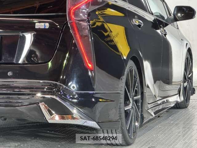 Toyota PRIUS 2016-07 379731-6