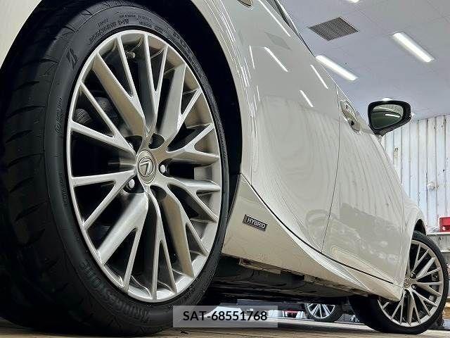Lexus IS 2013-06 300068-18