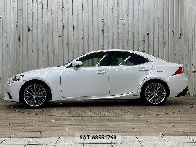 Lexus IS 2013-06 300068-14