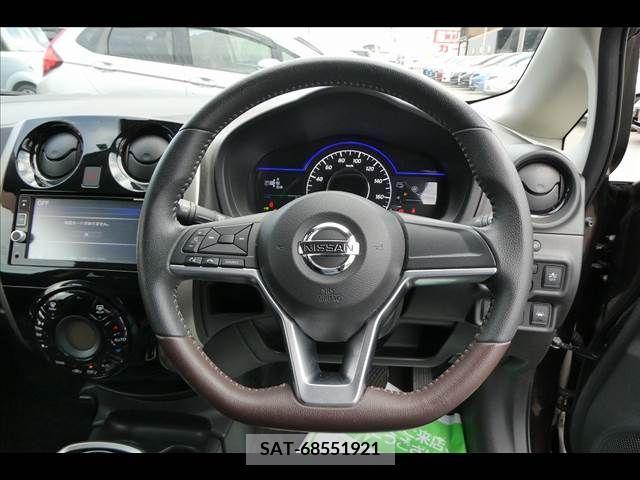 Nissan NOTE 2017-04 207177-3
