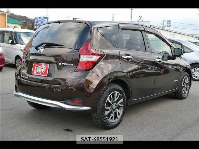 Nissan NOTE 2017-04 207177-16