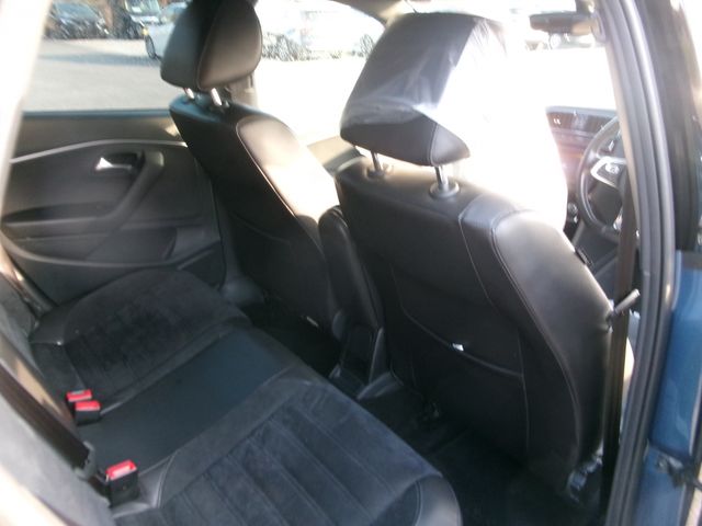 VolksWagen POLO 2016-11 26459-14