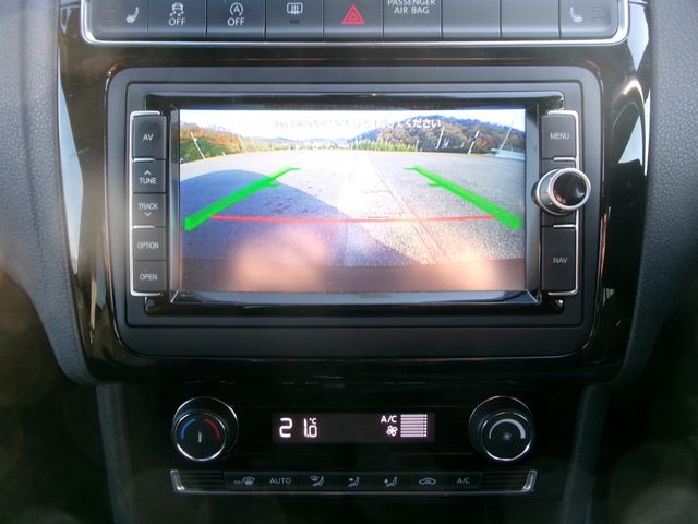 VolksWagen POLO 2016-11 26459-24