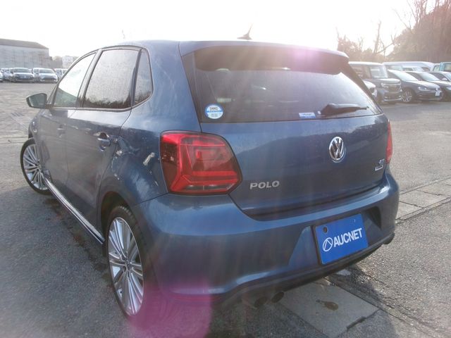 VolksWagen POLO 2016-11 26459-2