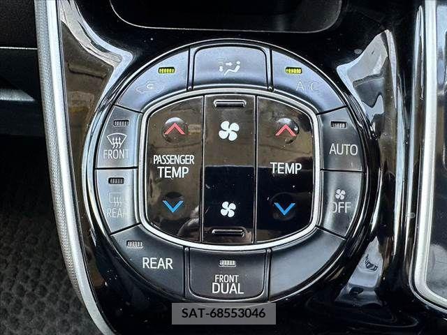 Toyota ESQUIRE 2015-06 359784-4