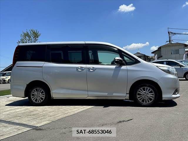 Toyota ESQUIRE 2015-06 359784-12