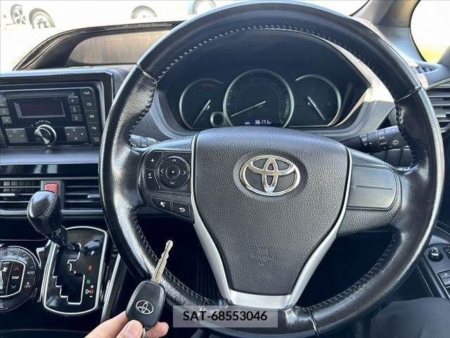 Toyota ESQUIRE 2015-06 359784-2