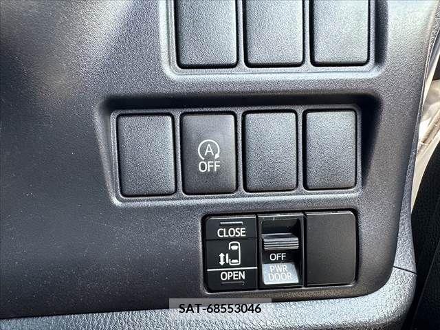 Toyota ESQUIRE 2015-06 359784-25
