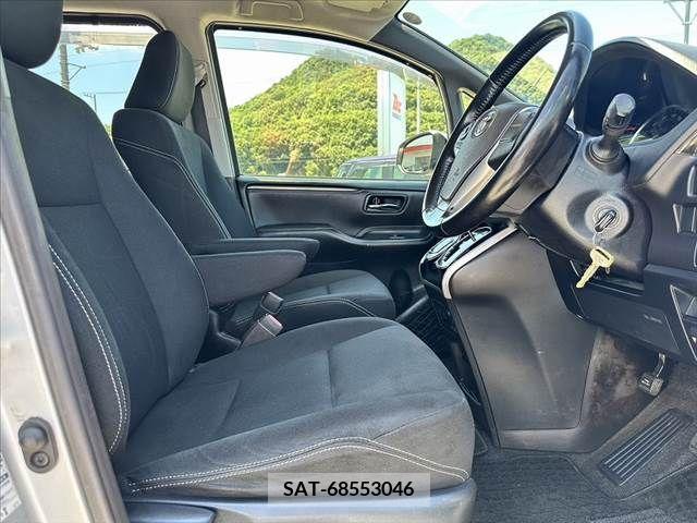 Toyota ESQUIRE 2015-06 359784-16
