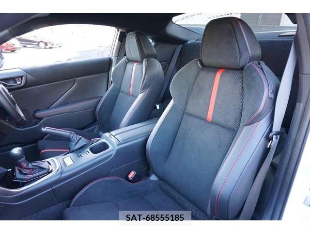 Subaru BRZ 2021-10 204467-8
