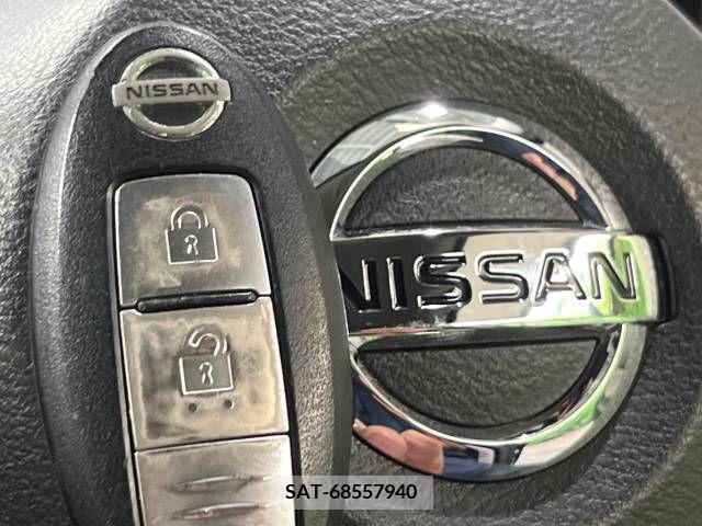 Nissan NOTE 2017-10 365304-7