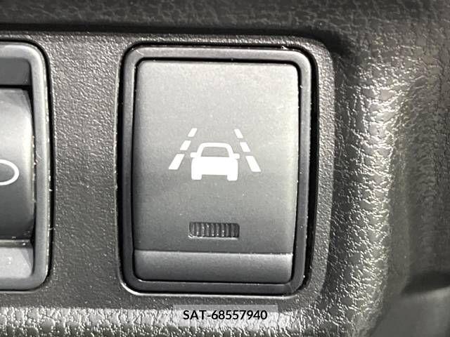 Nissan NOTE 2017-10 365304-3