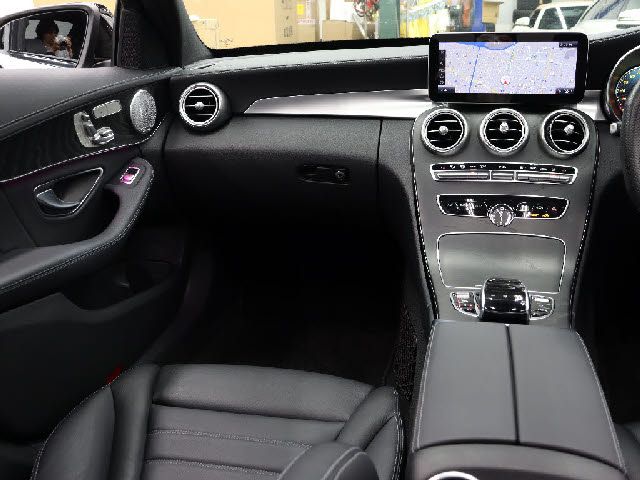 Amg C-CLASS 2018-11 19716-21