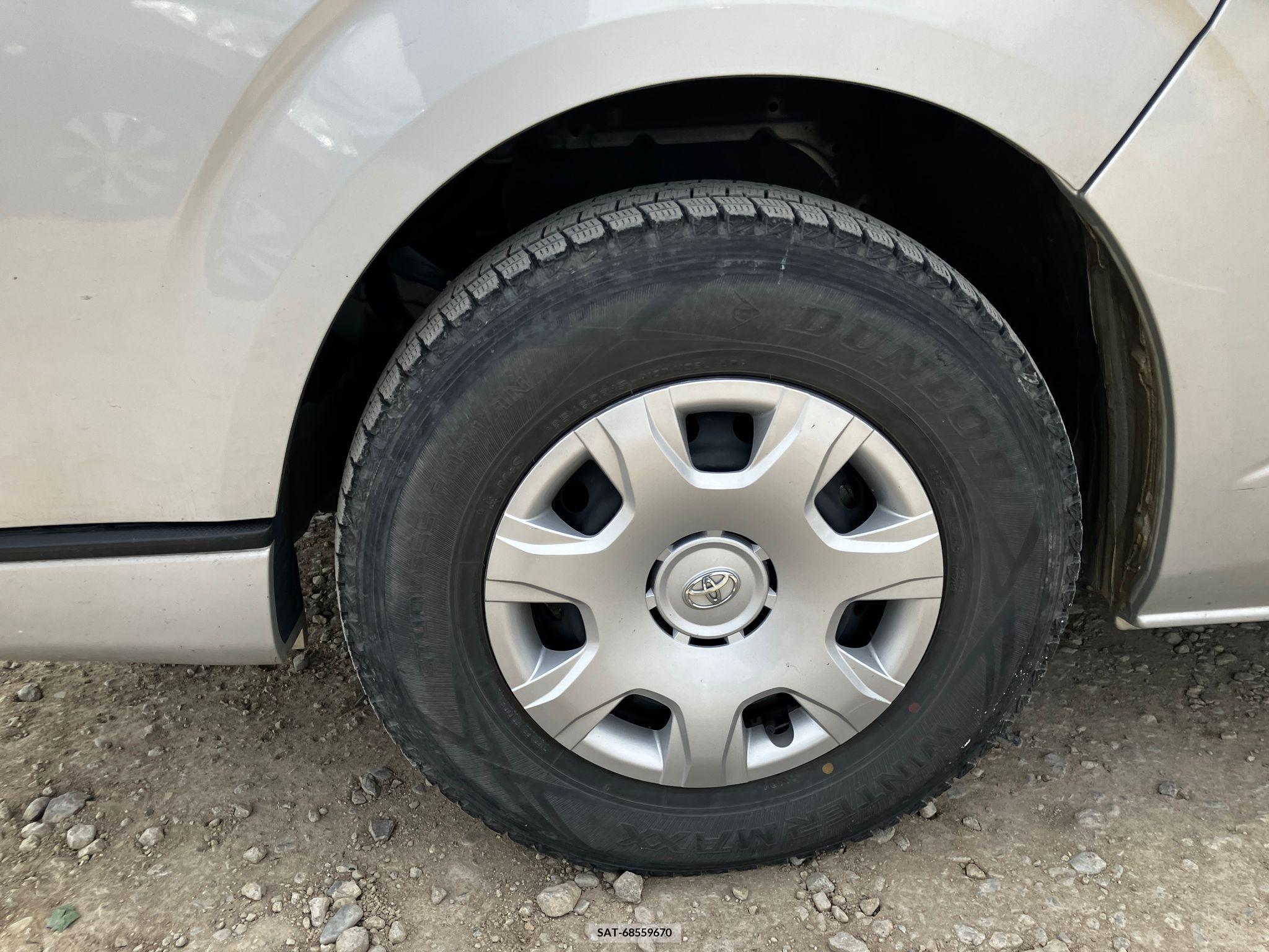 Toyota HIACE VAN 2017-03 258353-13