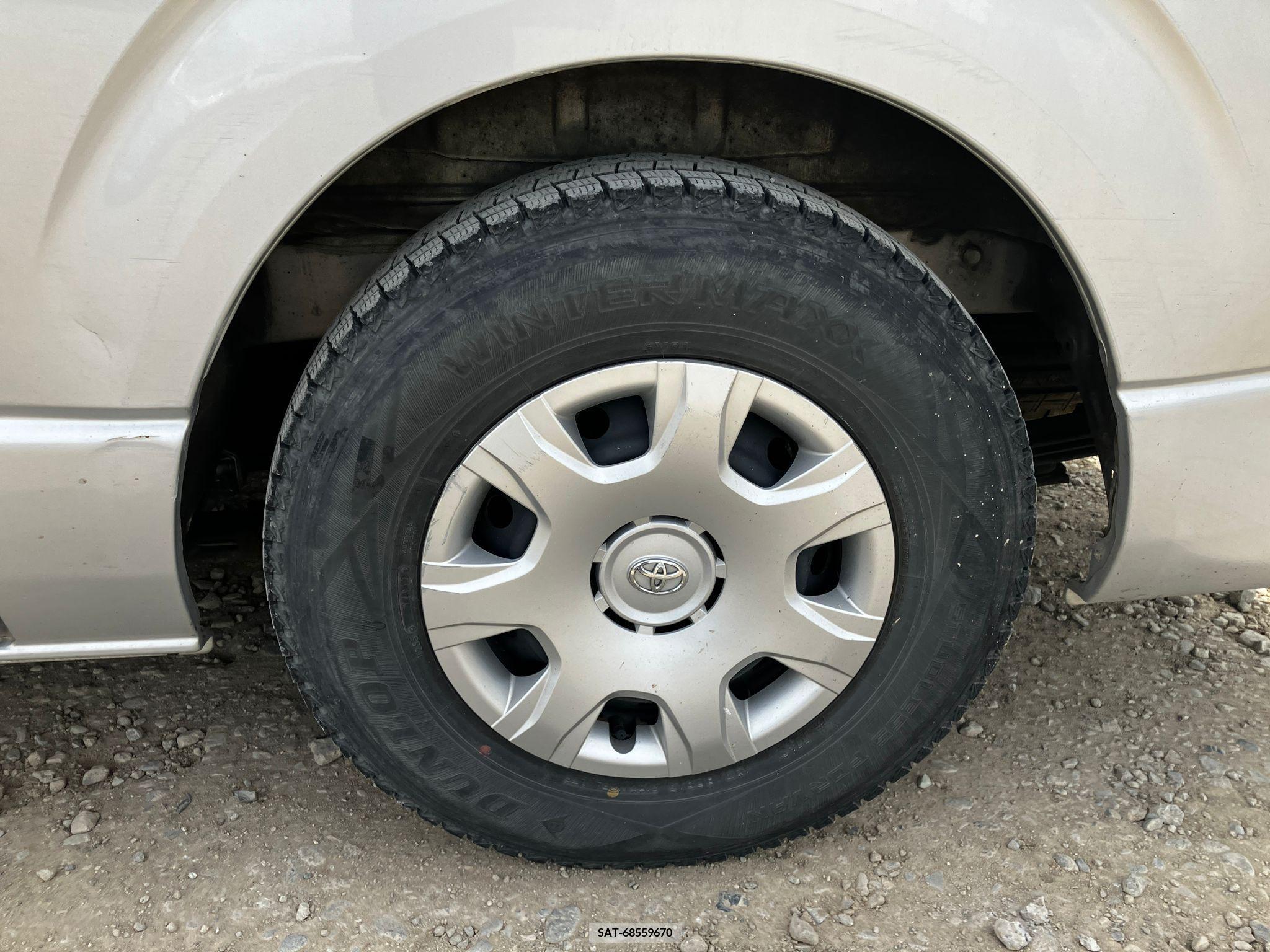 Toyota HIACE VAN 2017-03 258353-15