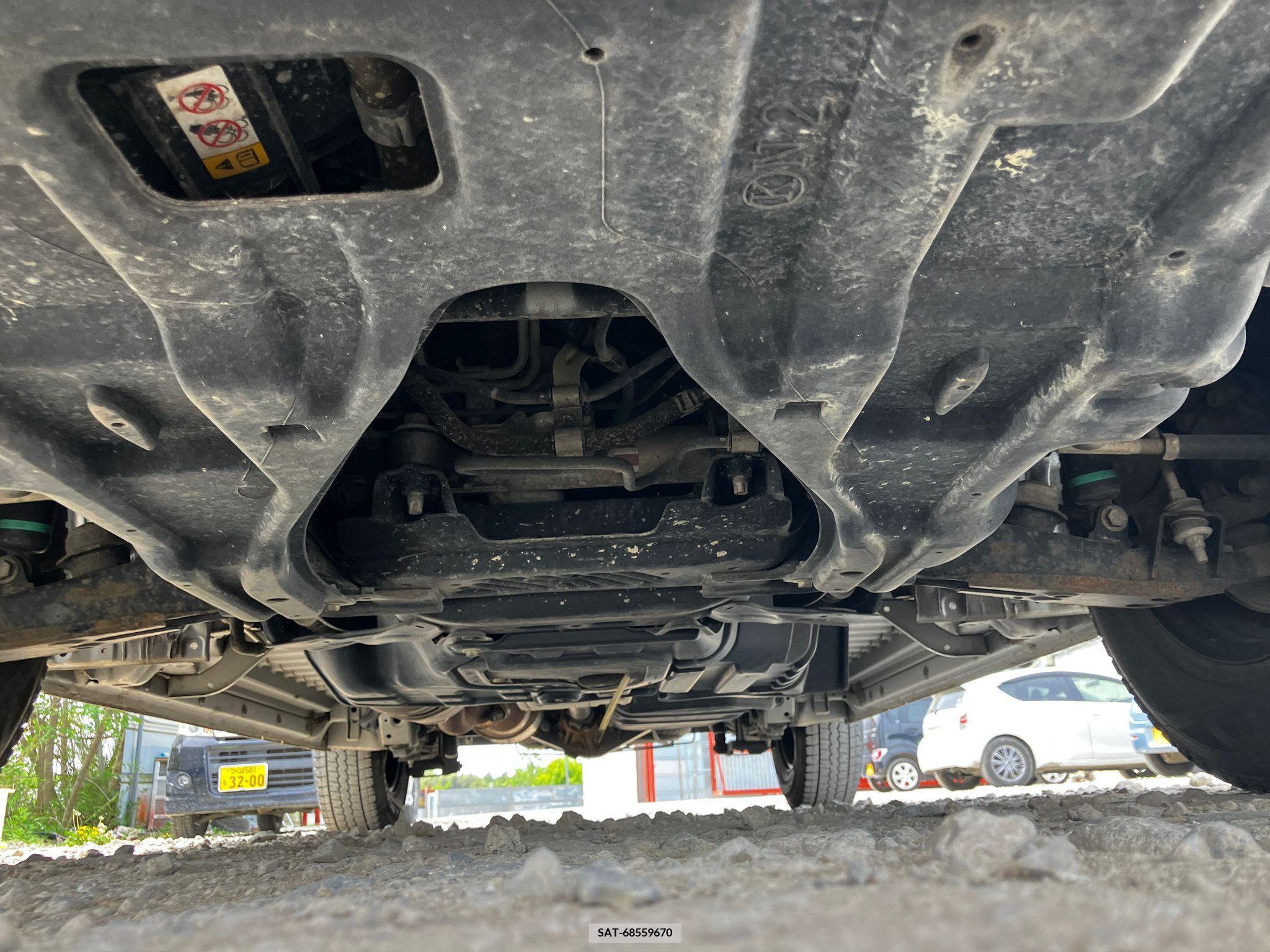 Toyota HIACE VAN 2017-03 258353-17