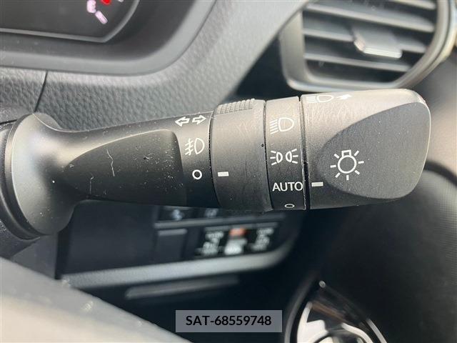 Toyota NOAH 2019-07 204963-15