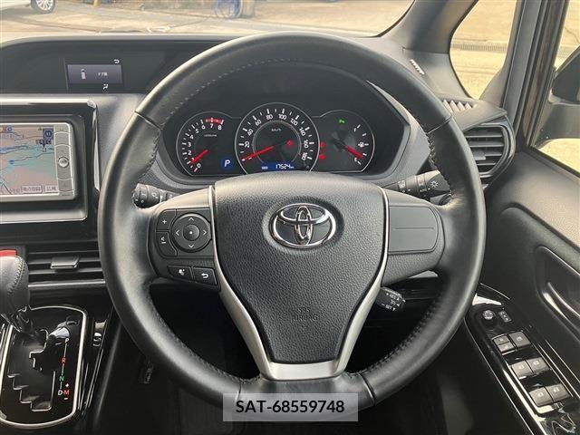 Toyota NOAH 2019-07 204963-12