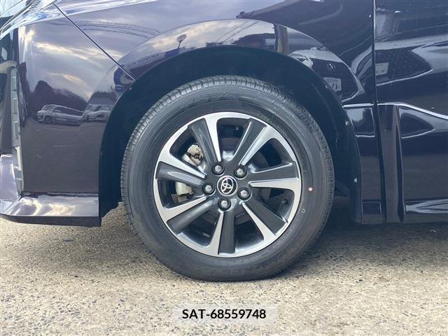 Toyota NOAH 2019-07 204963-11