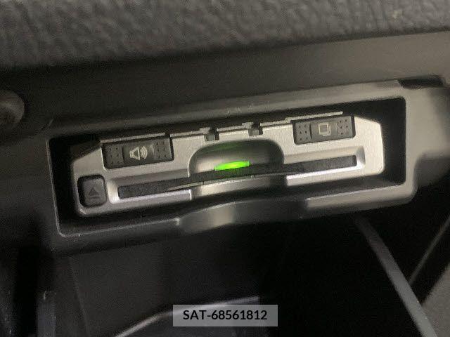 Toyota VELLFIRE 2009-05 211868-11