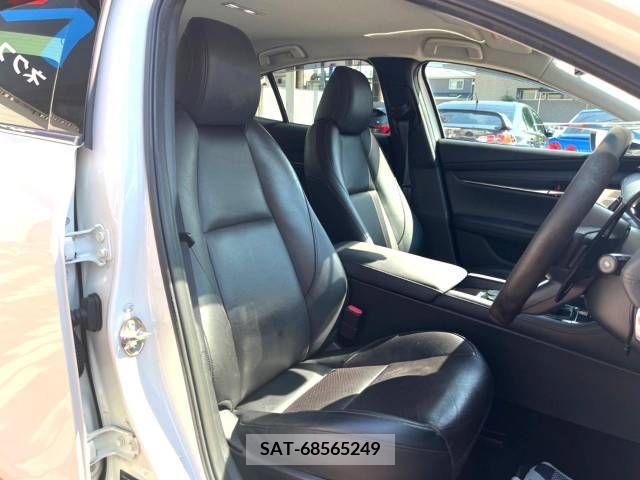Mazda MAZDA3 2019-08 363301-7