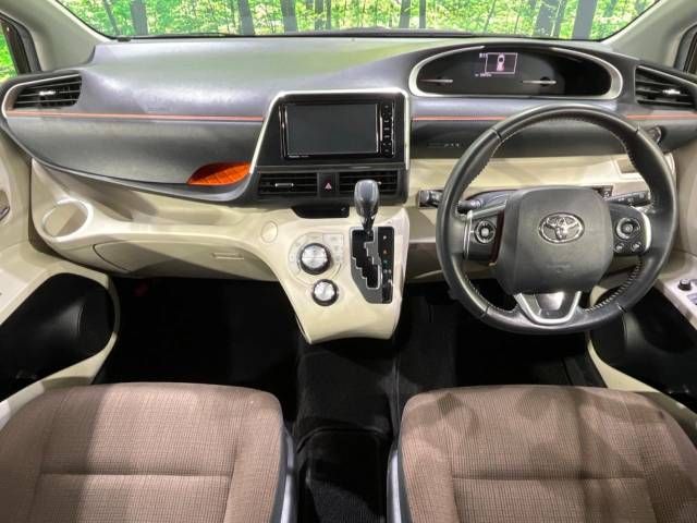 Toyota SIENTA 2016-11 21041-1