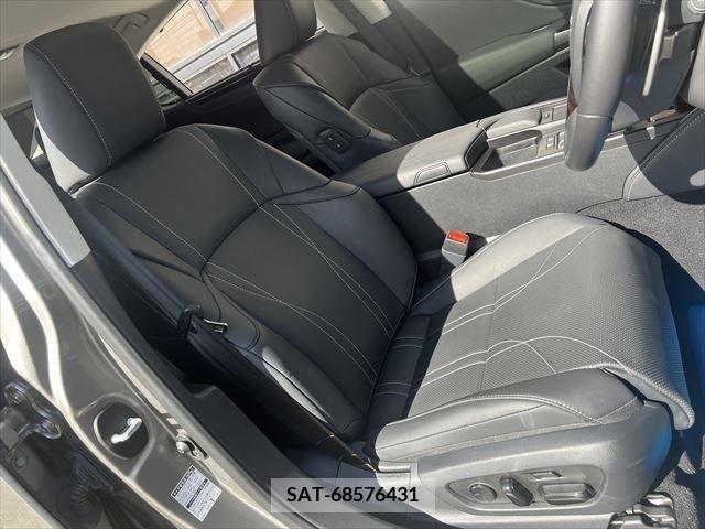 Lexus ES 2019-10 354047-12