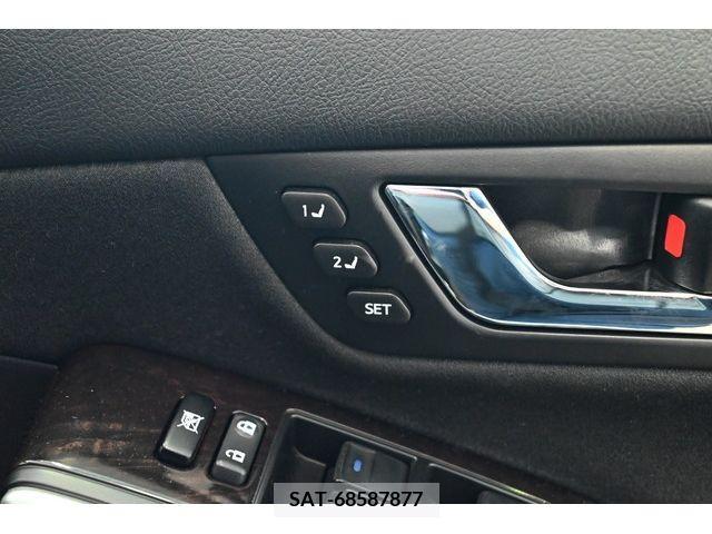 Toyota SAI 2014-08 367573-13