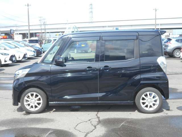 Nissan DAYZ ROOX 2015-09 3922-6