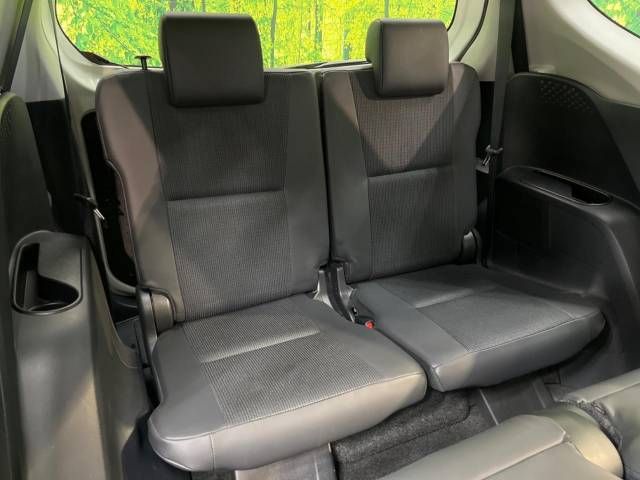 Toyota SIENTA 2018-03 10700-10