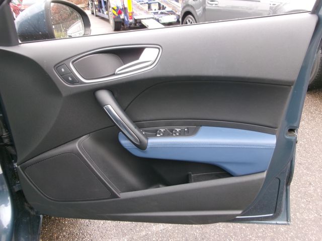 Audi A1 2015-11 181177-18