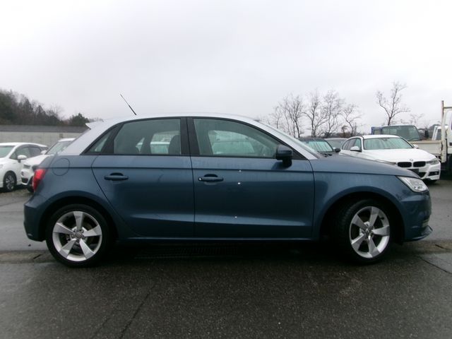 Audi A1 2015-11 181177-3
