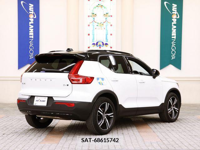 Volvo XC40 2021-06 222504-2