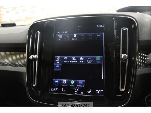 Volvo XC40 2021-06 222504-6