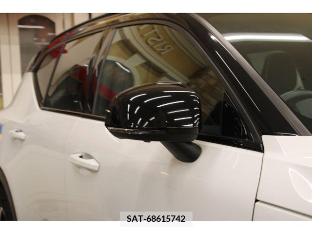 Volvo XC40 2021-06 222504-23