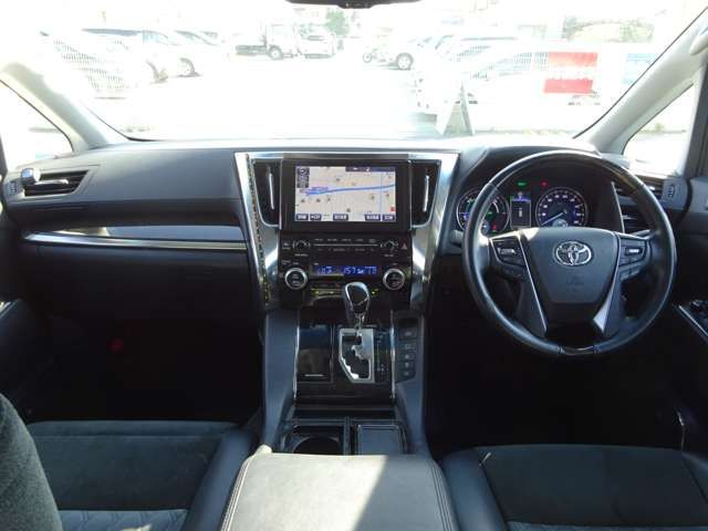 Toyota ALPHARD 2016-03 21660-1