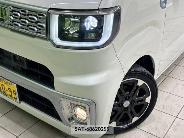 Daihatsu WAKE 2015-07 371105-12
