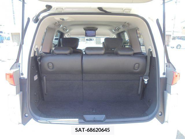 Nissan ELGRAND 2013-08 252787-16