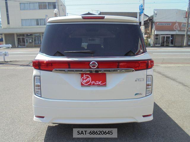 Nissan ELGRAND 2013-08 252787-7