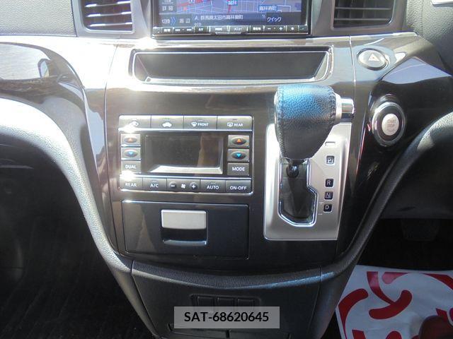 Nissan ELGRAND 2013-08 252787-21