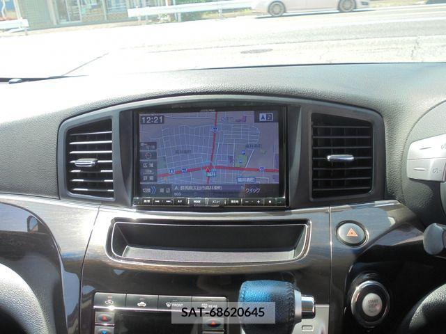 Nissan ELGRAND 2013-08 252787-18