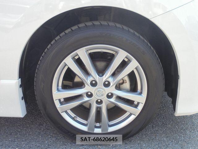 Nissan ELGRAND 2013-08 252787-9