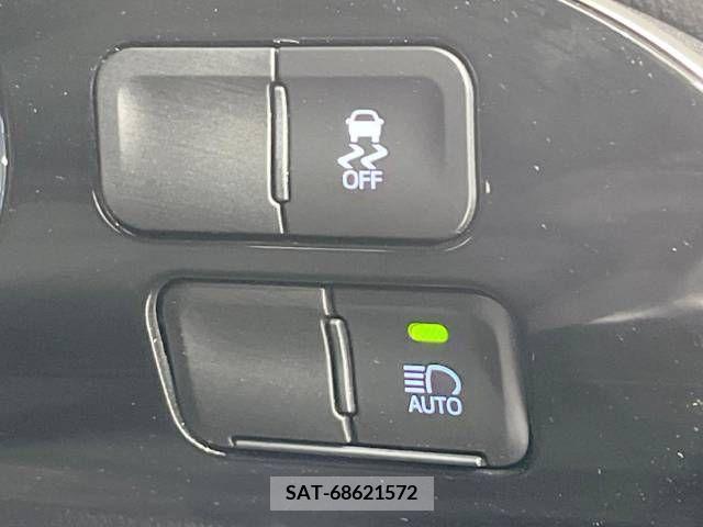 Toyota PRIUS 2020-04 240925-6