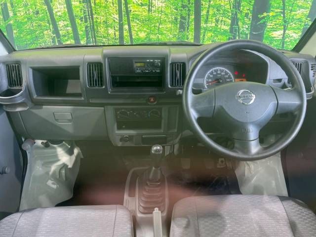 Nissan CLIPPER 2013-02 10390-1