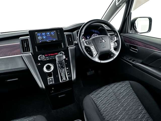 Mitsubishi DELICA D5 2021-03 710-12