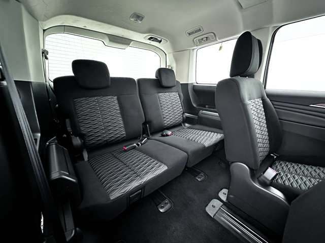 Mitsubishi DELICA D5 2021-03 710-8