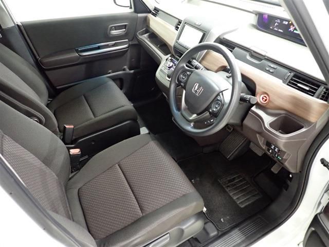 Honda FREED HYBRID 2019-12 181757-24