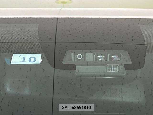 Toyota VOXY 2017-03 377510-5