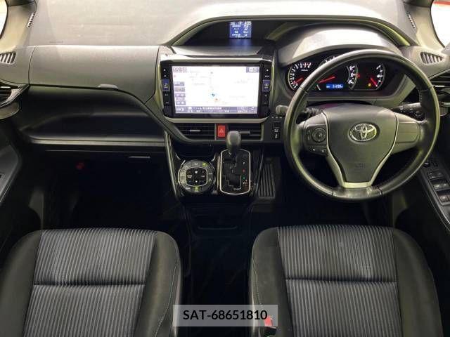 Toyota VOXY 2017-03 377510-1